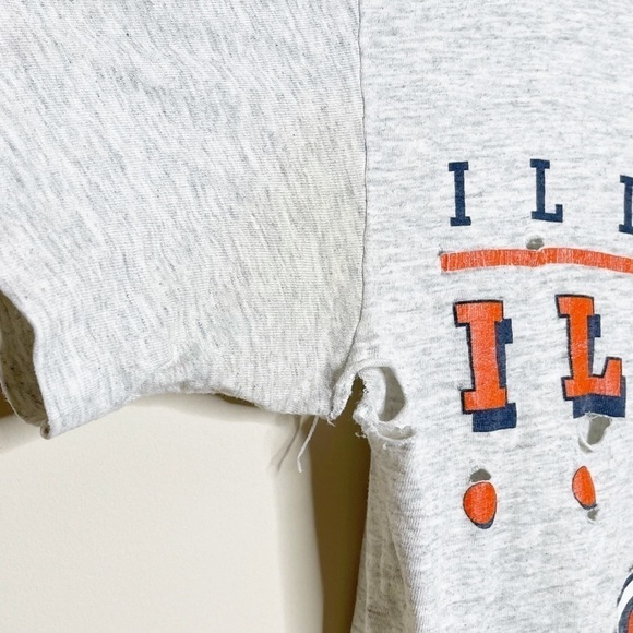 Vintage University Illinois T Shirt - Picture 5 of 6